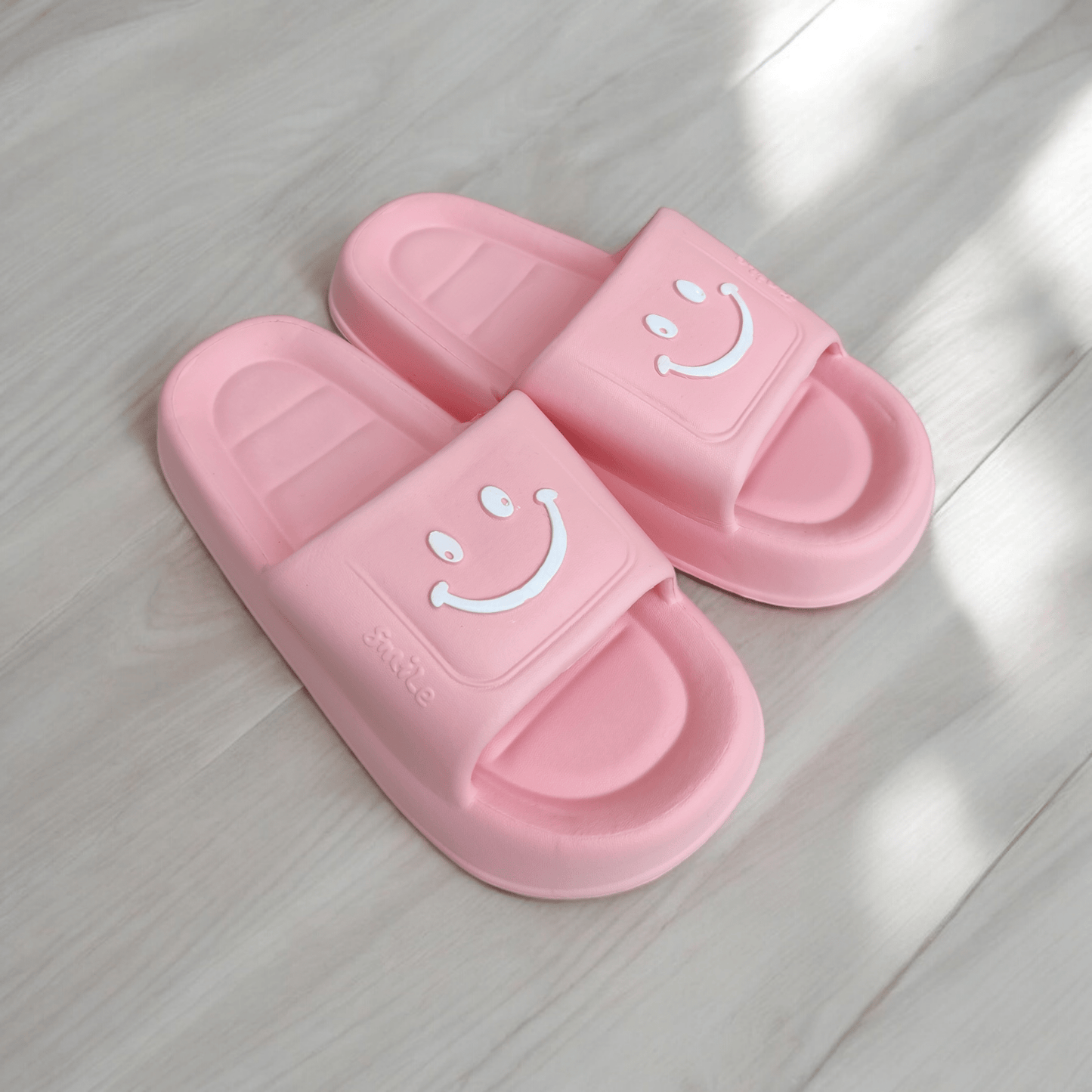 Eva smiley slippers-Pink