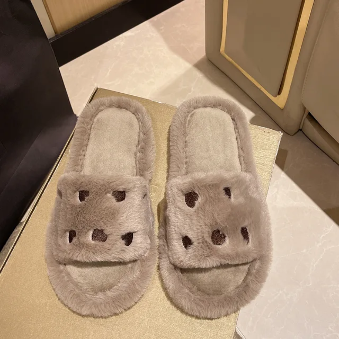 Hearts fur slide-Brown