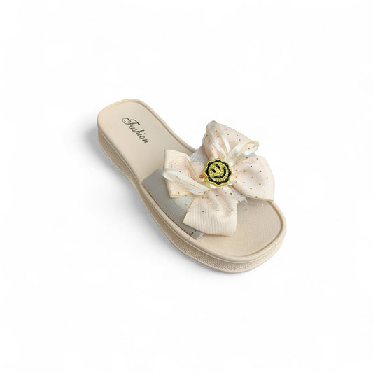 Smile slippers-white
