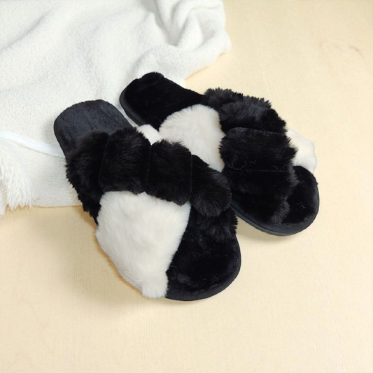 Cross fur slippers-Black