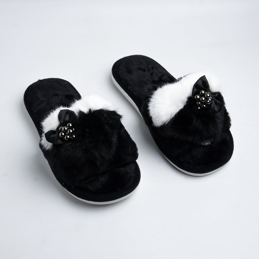 Pearls fur slides-Black