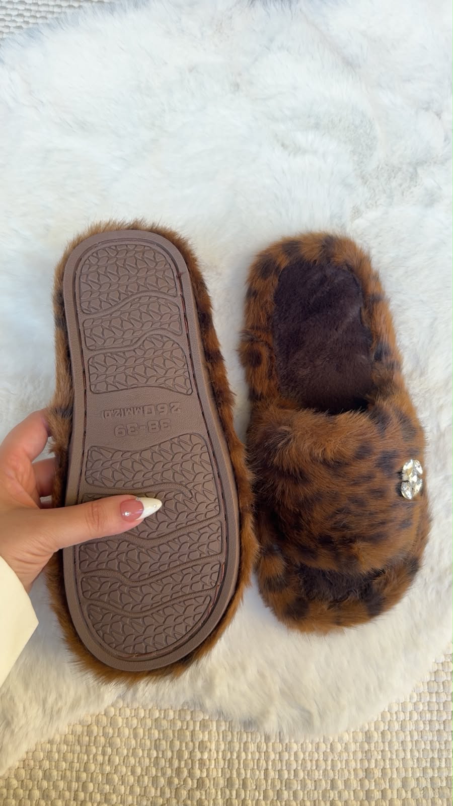 Leopard fur slippers-Brown