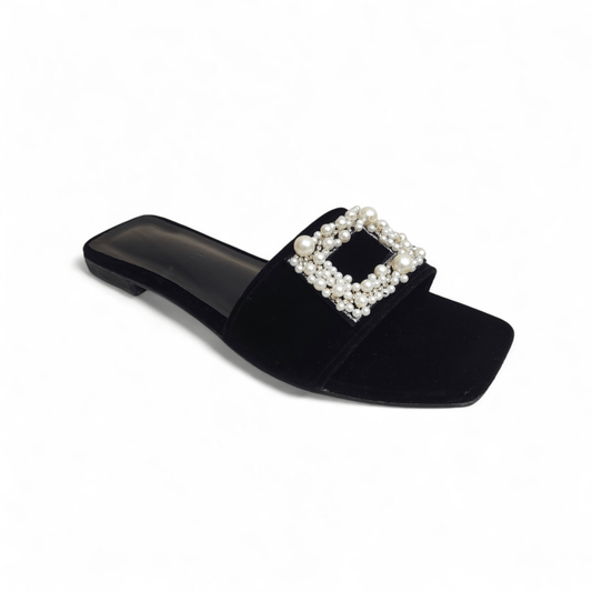 Pearls black leather flat