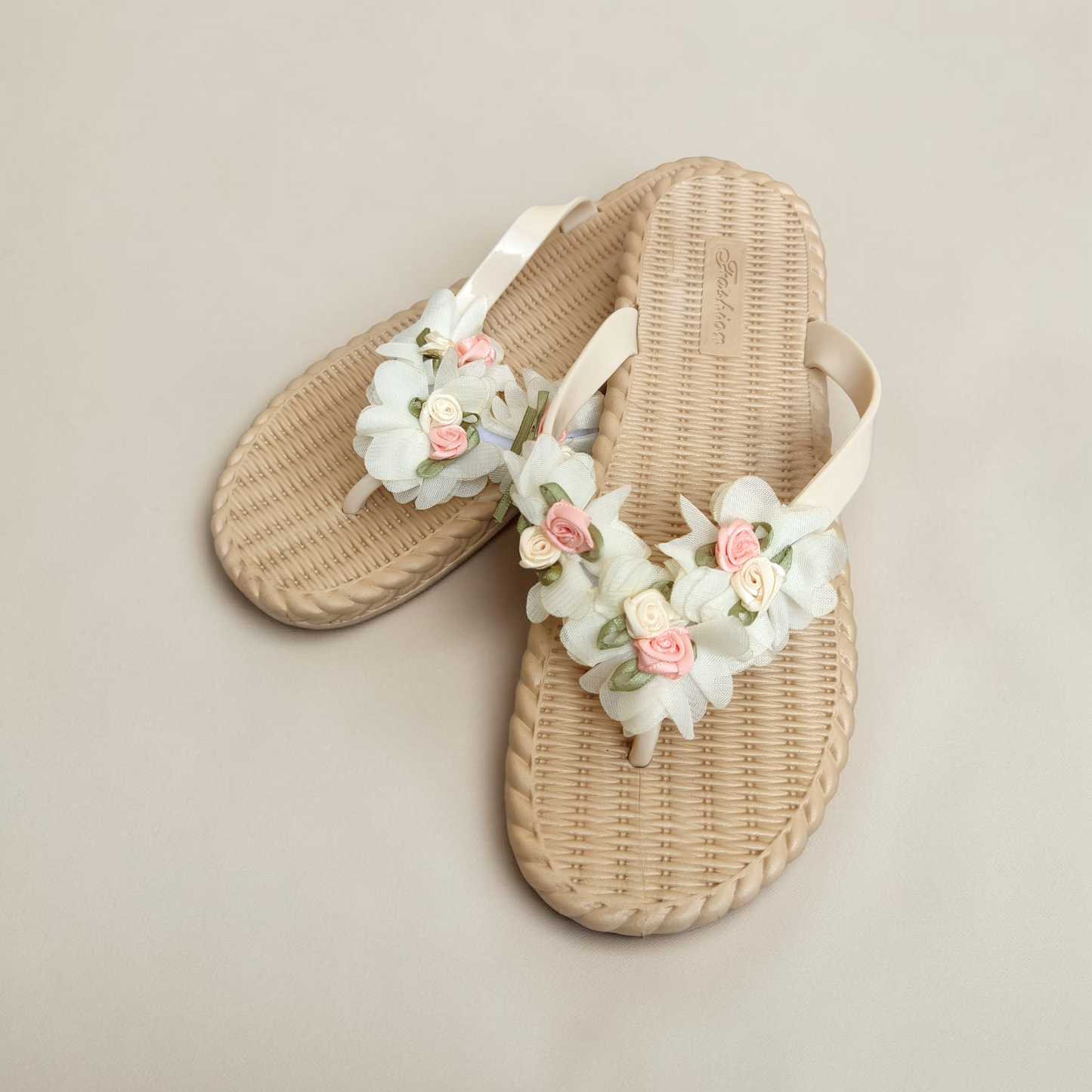 Flowers strap Flipflops-White
