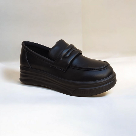 Leather sneakers